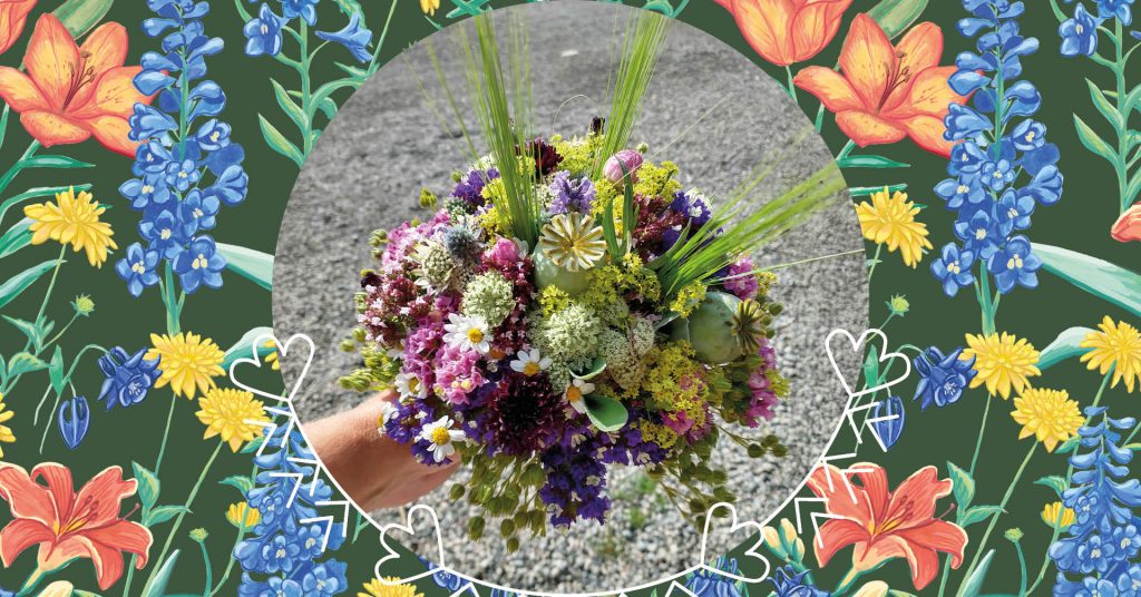 Hand som håller i en bukett med vilda blommor, omgiven av en blommig illustrerad ram på en grön bakgrund.