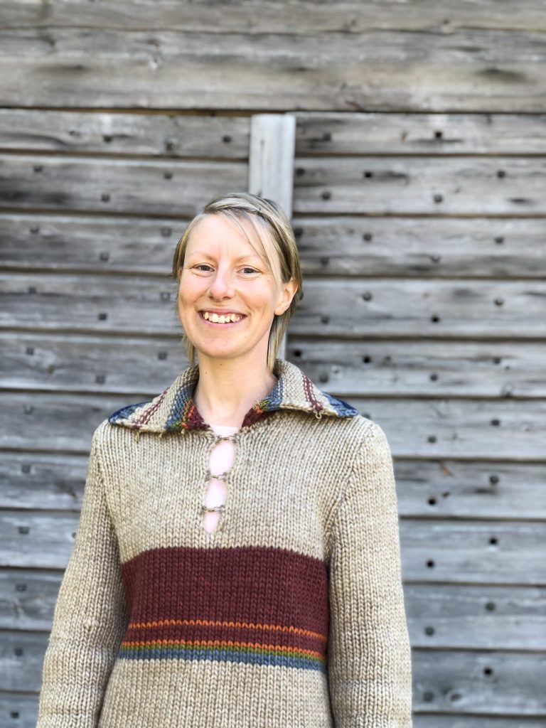 Linnea Ramström, dansledare på Delsbostämmans danskurs för vana dansare